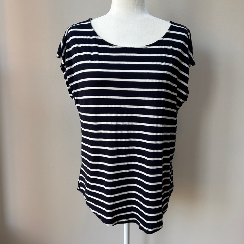 Green Envelope Women’s Navy Blue & White Striped Scoop Neck Tee